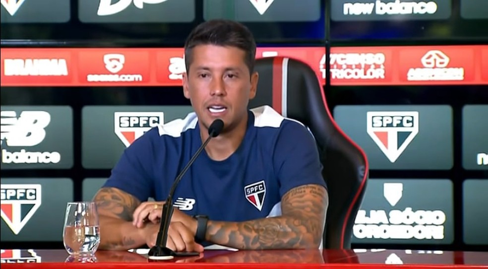 Carpini coletiva de apresentação no São Paulo — Foto: reprodução/sportv