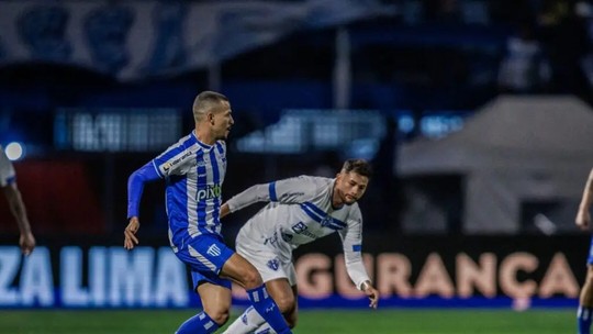 Avaí não terá Mário Sérgio contra o Coritiba e Pedro Castro vira dúvida 