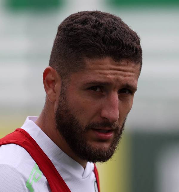 Negociações em curso entre Santos e Palmeiras por Zé Rafael