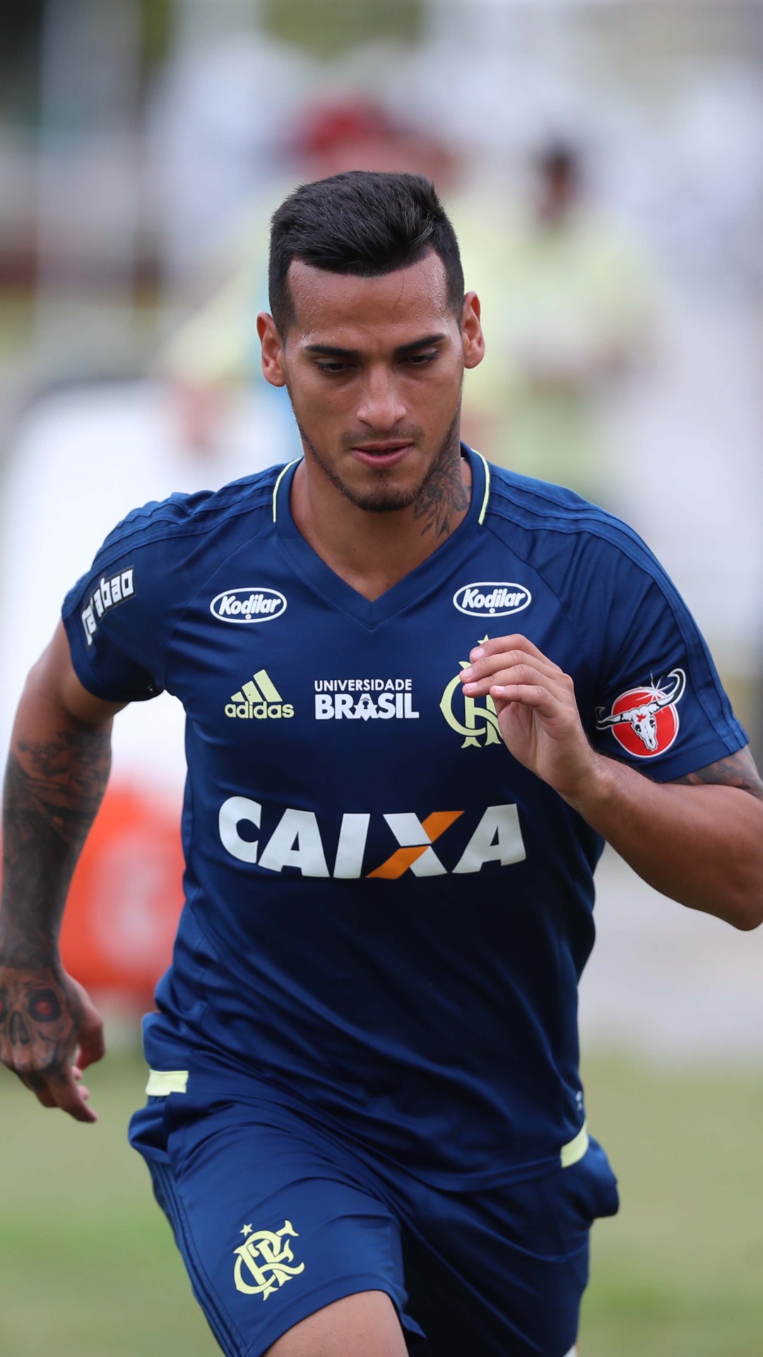 Perigoso fora de casa e forte fisicamente Tolima desafio chato