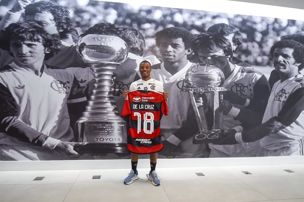De La Cruz usará o número 18 no Flamengo — Foto: Divulgação/Flamengo