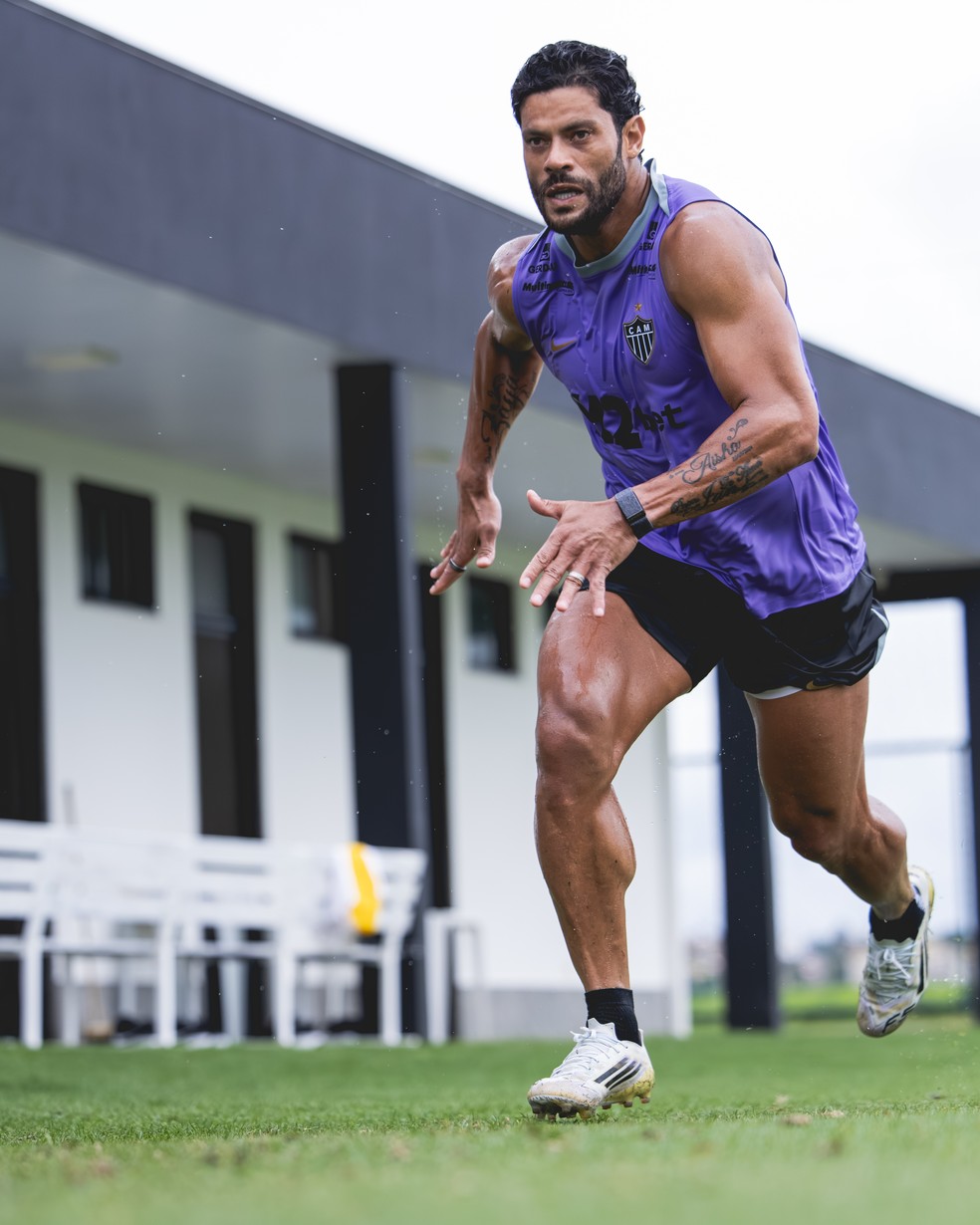 Hulk durante treino do Atlético-MG — Foto: Pedro Souza / Atlético