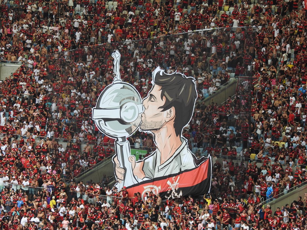 Rodrigo Caio foi homenageado com mosaico em Flamengo x Cuiabá — Foto: Fred Gomes