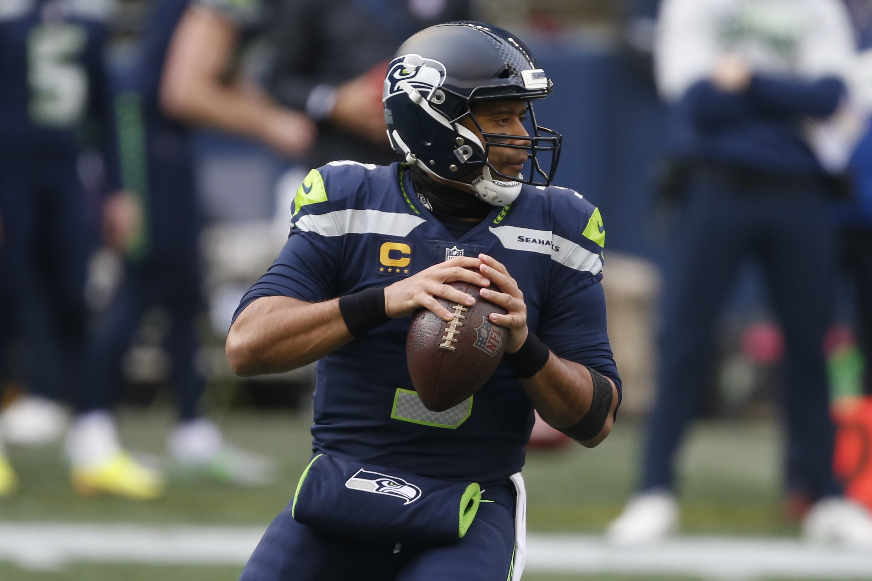 Los Angeles Rams contêm Russell Wilson, vence Seattle Seahawks e avança ...