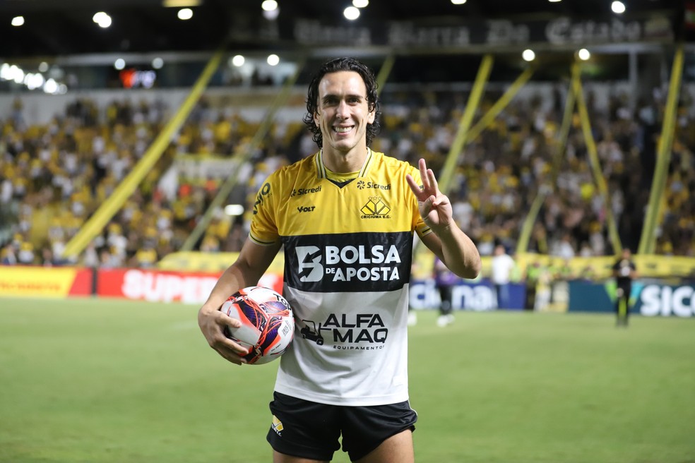 Nicolas marca hat-trick pelo Criciúma contra o Concórdia — Foto: Celso da Luz/CEC