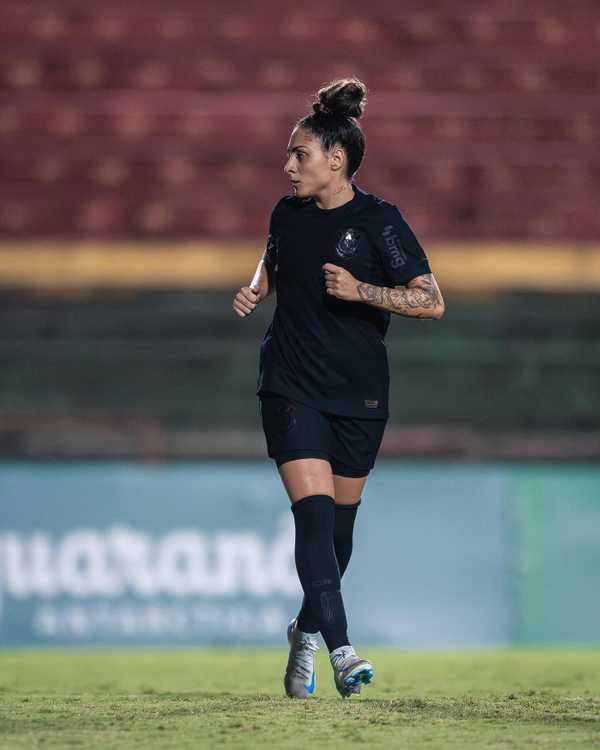 Corinthians empresta meio-campista importante para o Santos