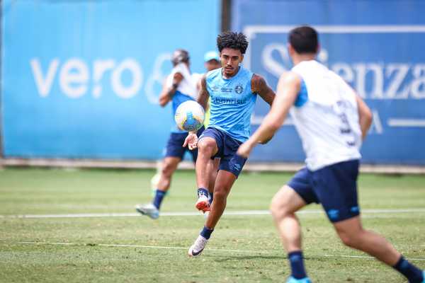 Grêmio antecipa saída do volante Du Queiroz para novo desafio no exterior.