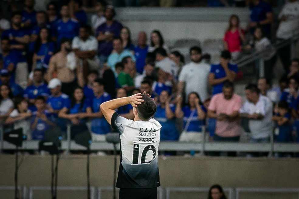 Garro em Cruzeiro x Corinthians — Foto: Fernando Moreno/AGIF