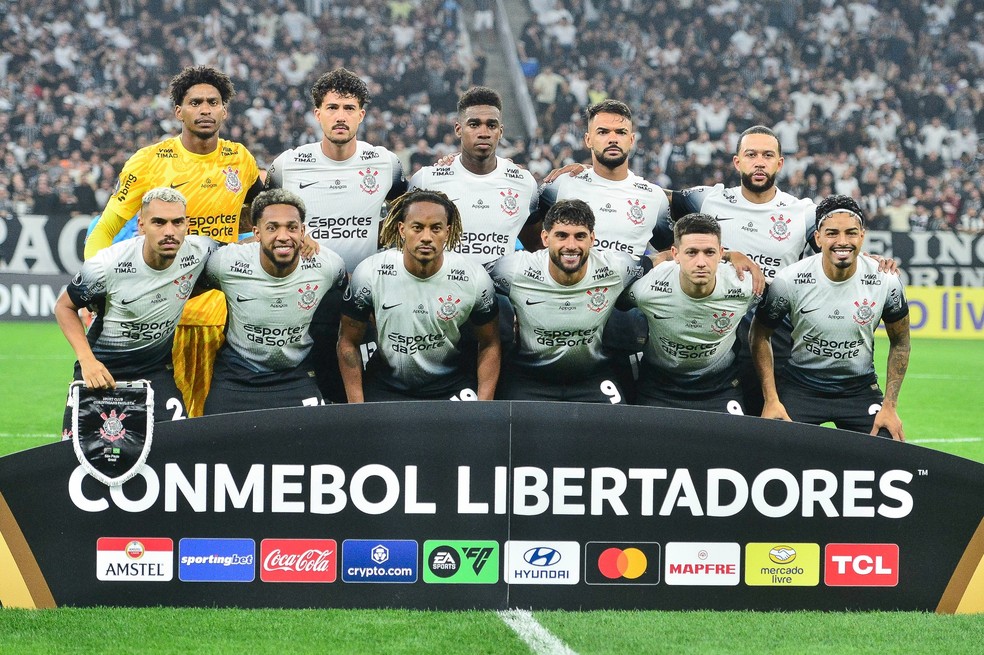 Corinthians x Barcelona-EQU: Melhores momentos