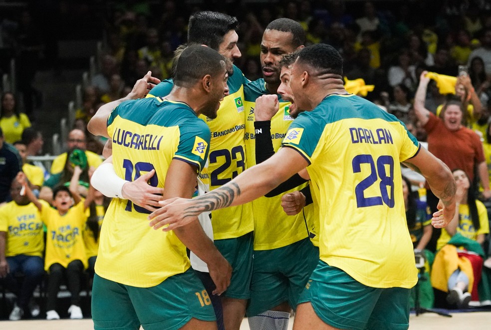 Seleção brasileira em partida contra Cuba na Liga das Nações 2024 — Foto: Maurício Val/FV Imagens/CBV