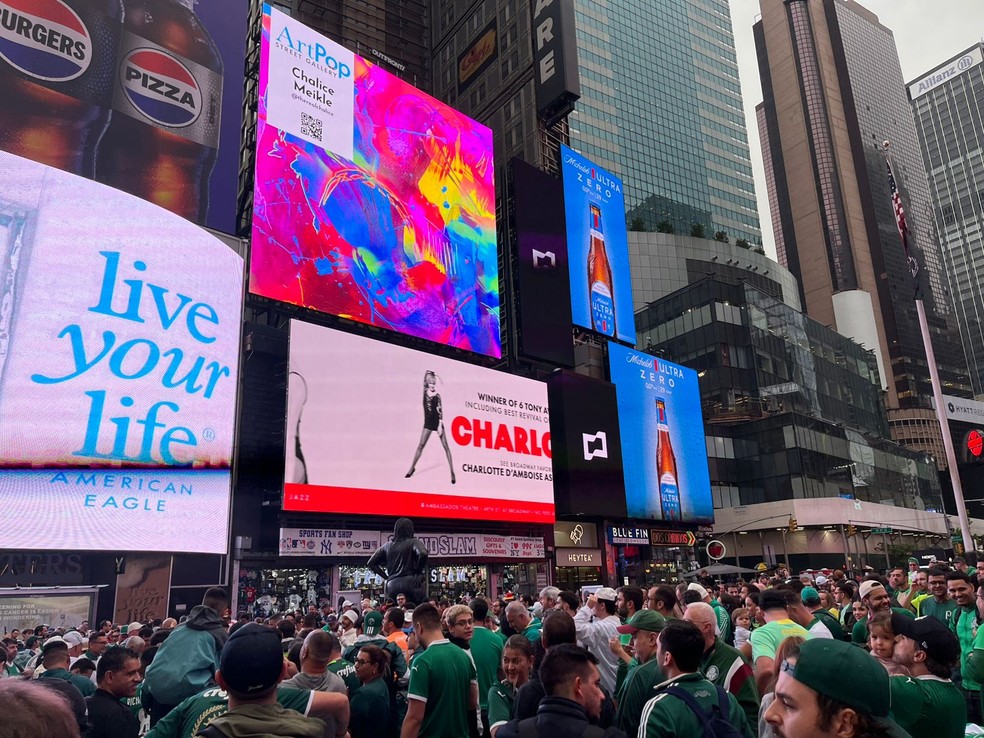 Torcida do Palmeiras faz festa na Times Square, nos Estados Unidos — Foto: Reprodução