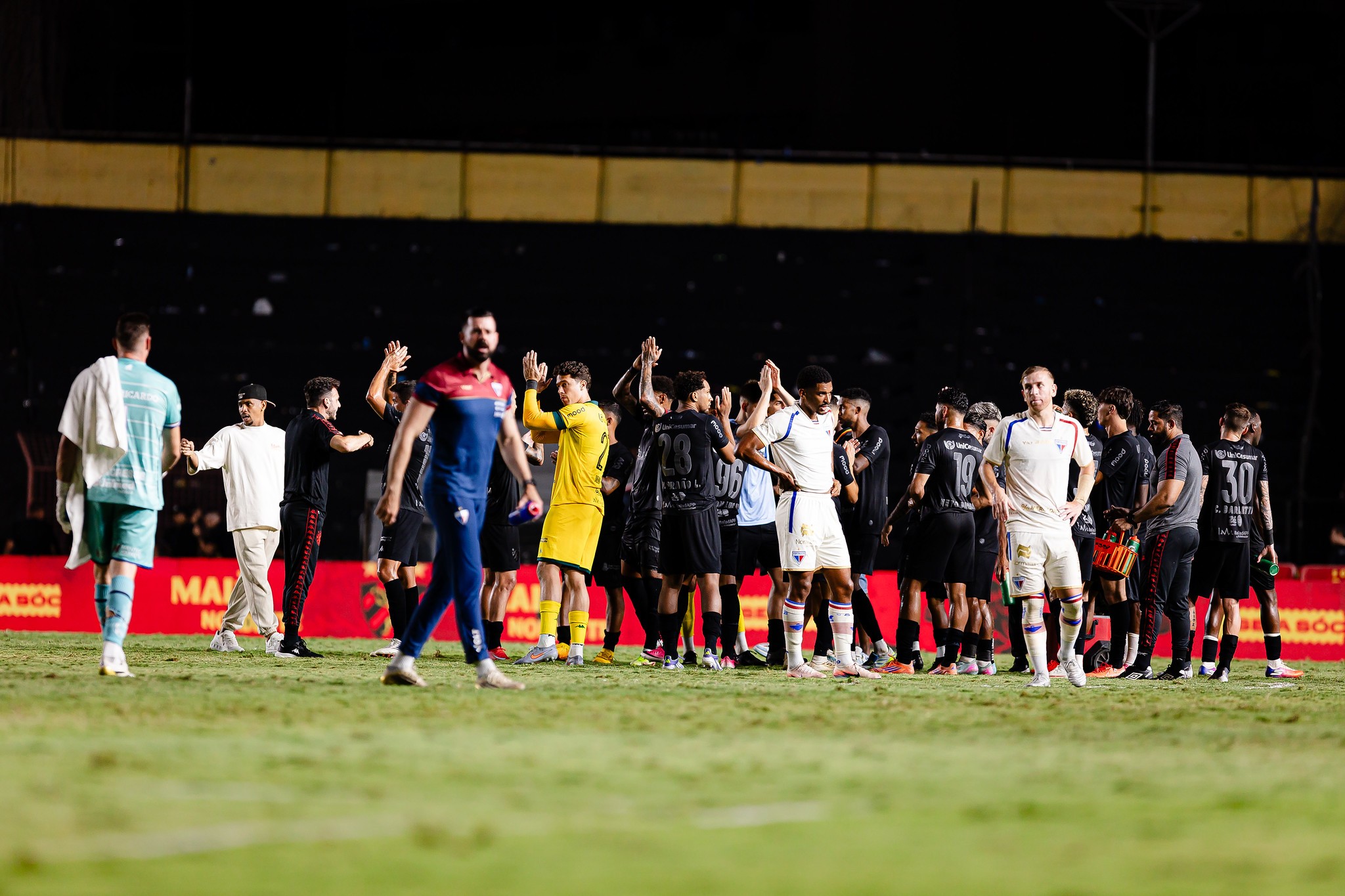 Soso explica por que reuniu jogadores no gramado após derrota e cobra união no Sport