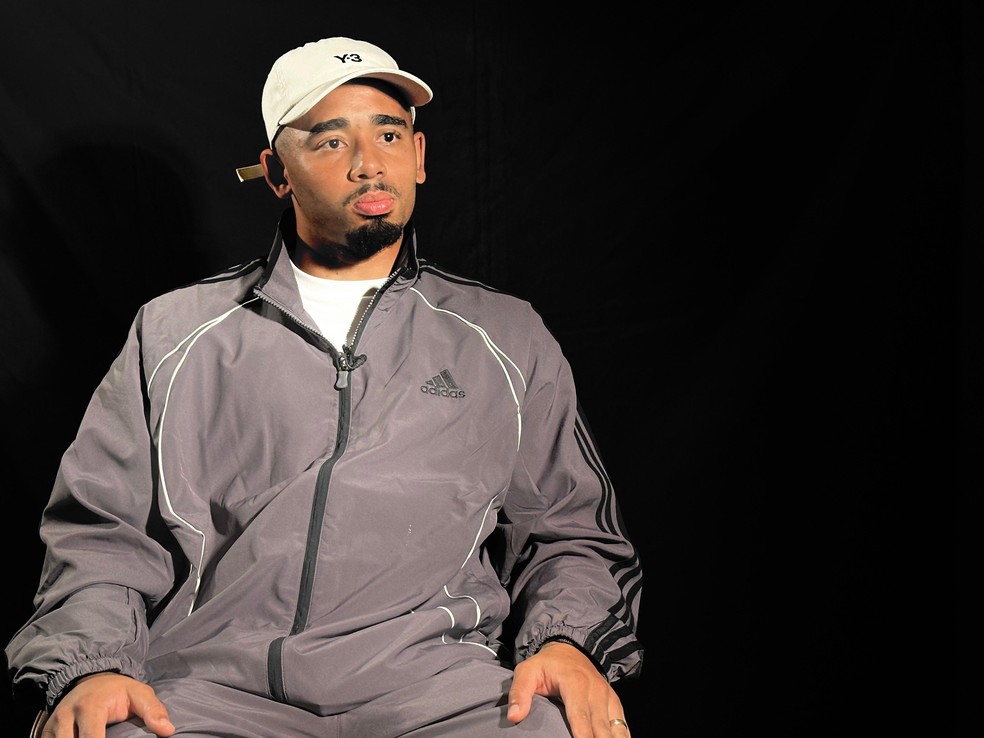 Gabriel Jesus, atacante do Arsenal, em entrevista ao Abre Aspas — Foto: Bruno Cassucci