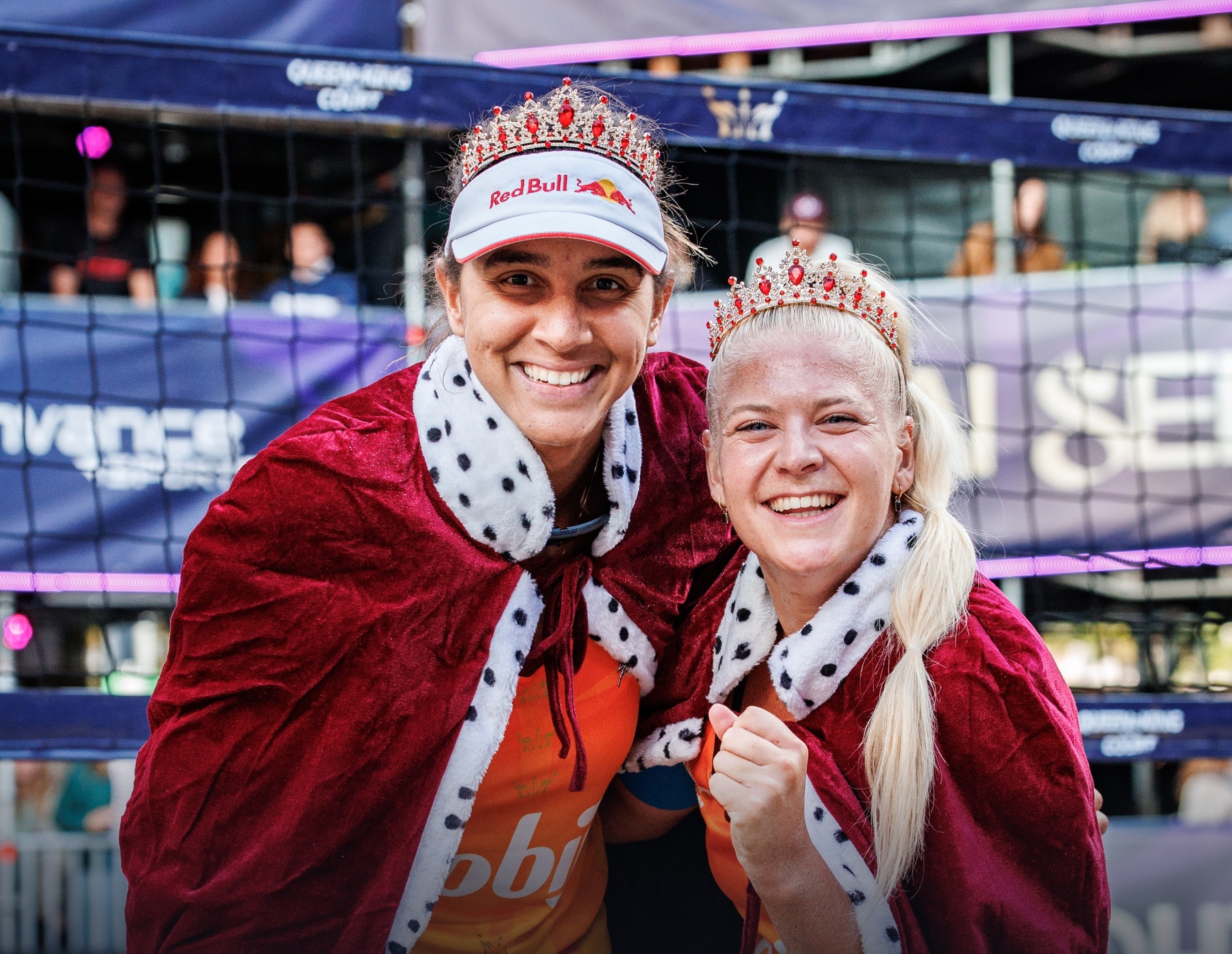 Ana Patrícia vence torneio alternativo e é coroada Rainha da Praia na Holanda