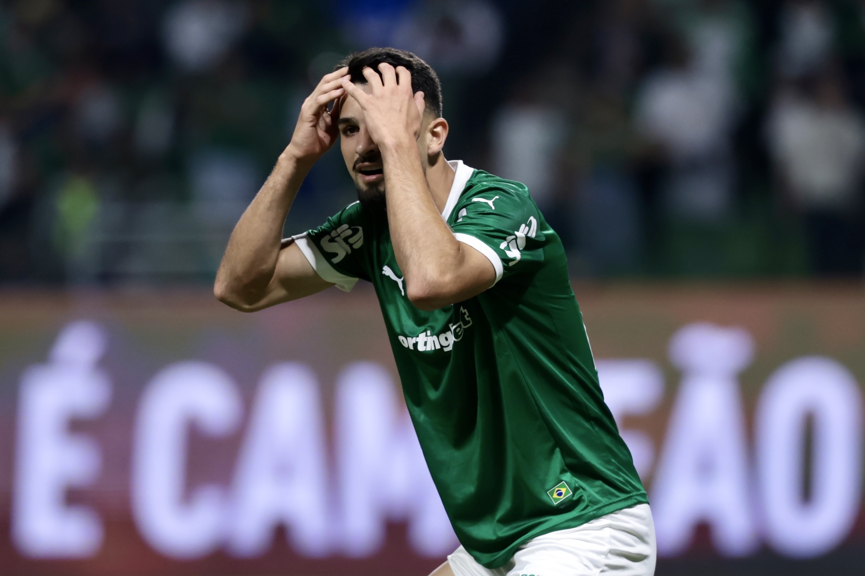 Palmeiras tem 2ª pior eficiência do Brasileiro nas finalizações em casa, e Abel tenta resolver problema