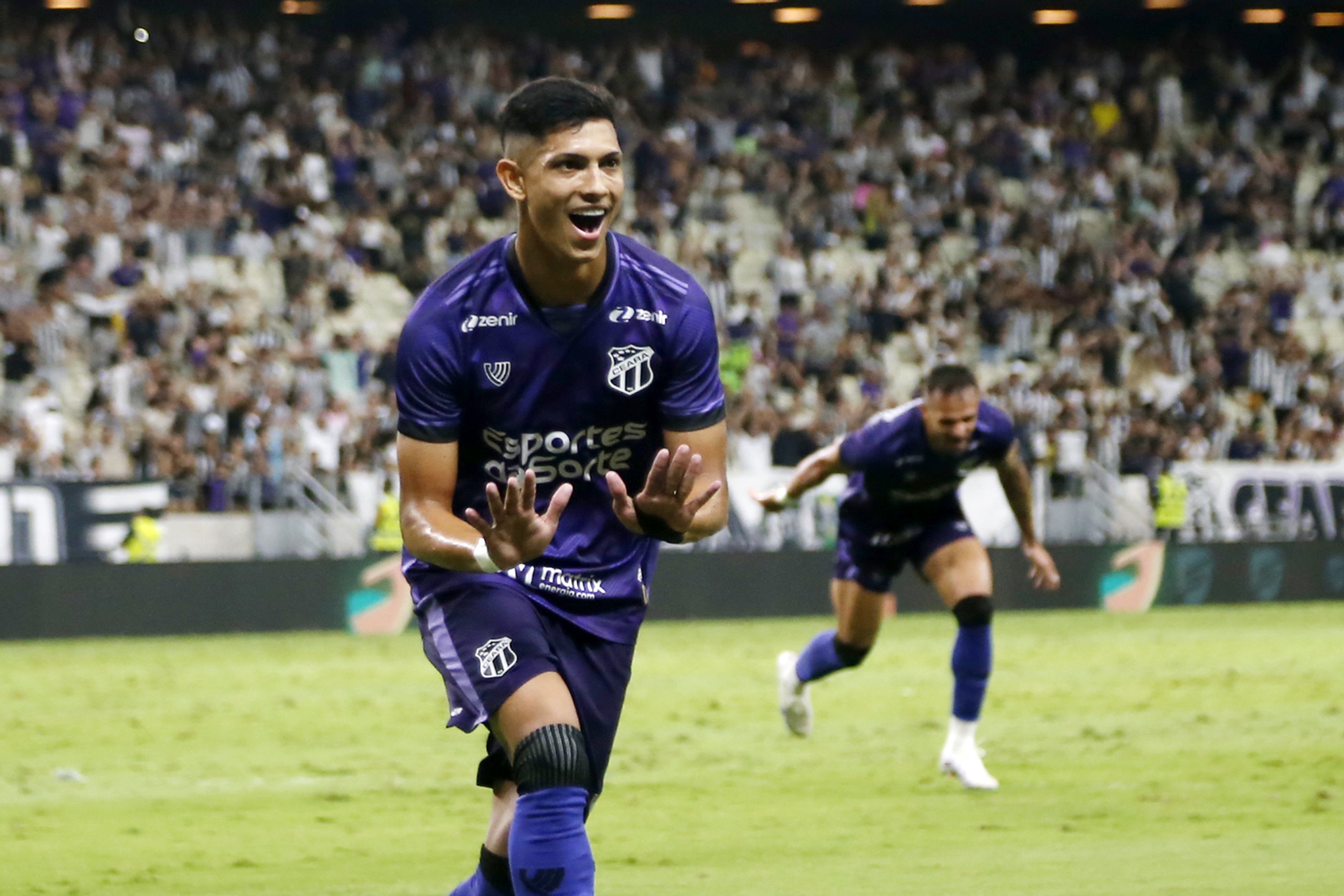 Ceará tem receita de R$ 41 milhões com vendas de jogadores 