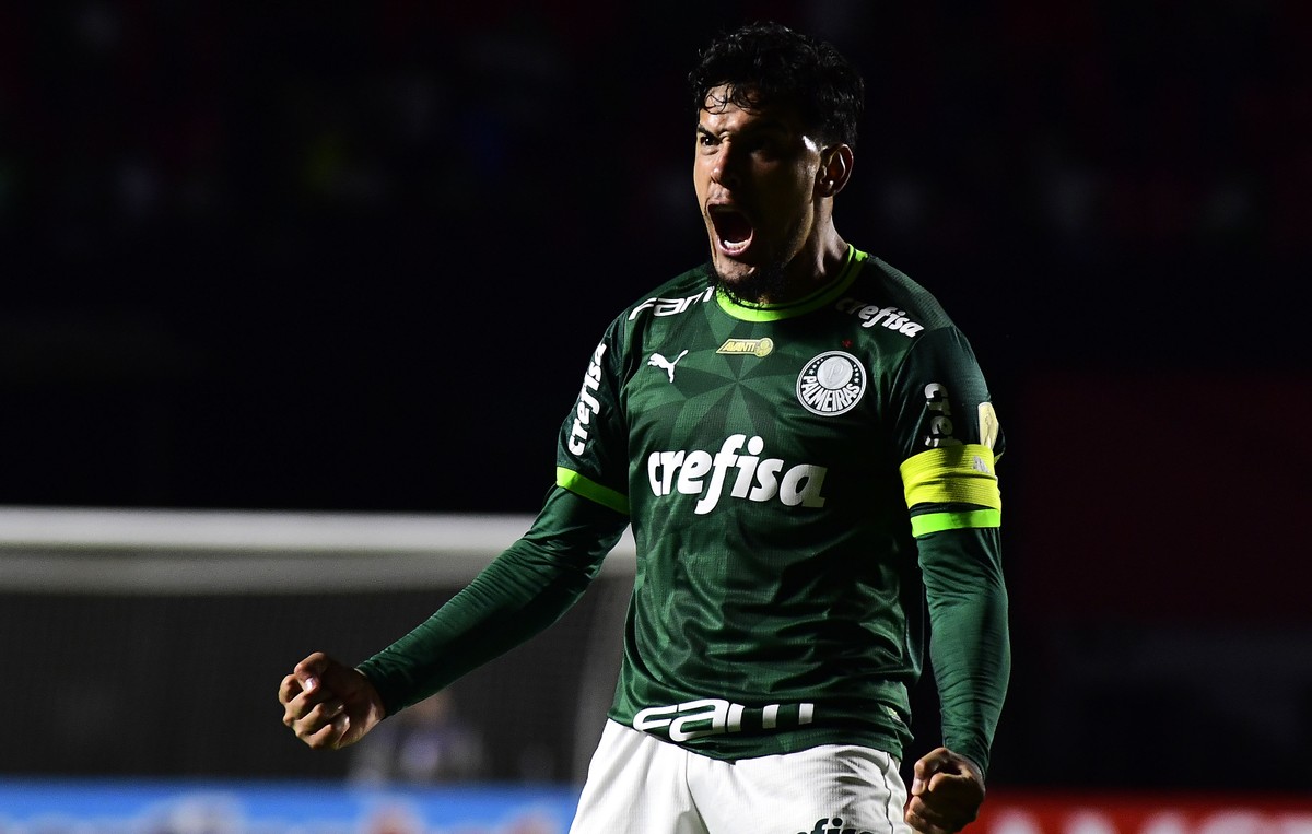Gómez faz seu 5º gol em clássicos, 20º pelo clube e entra no Top 5
