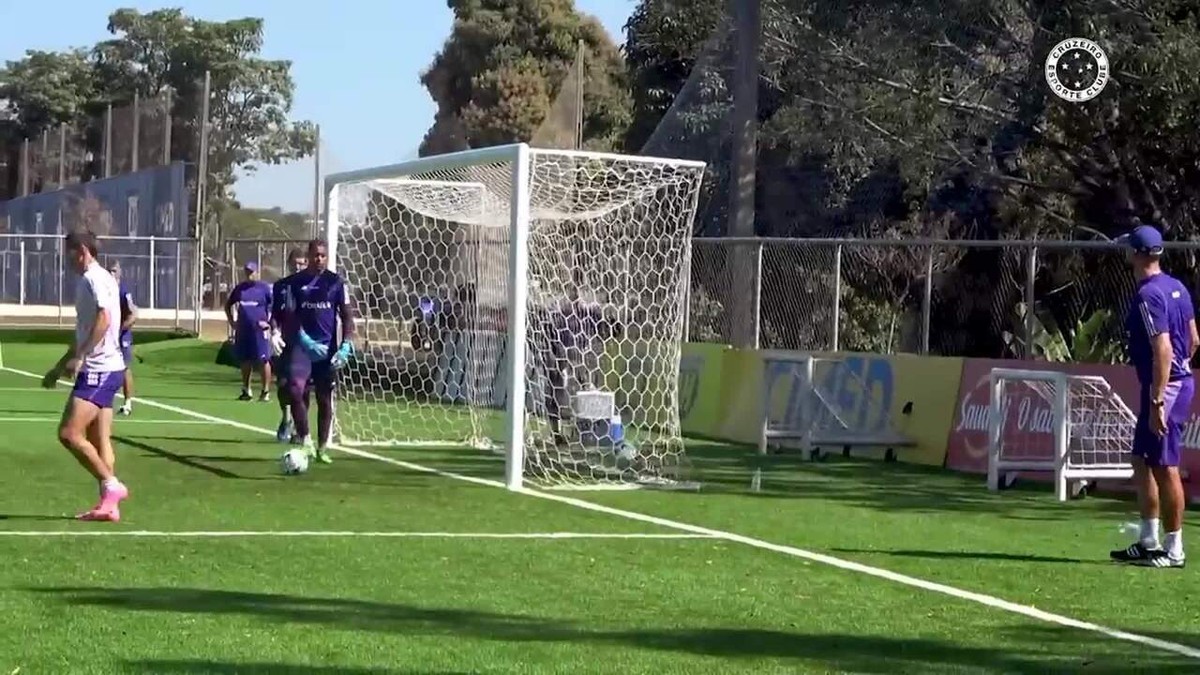 Cruzeiro busca grandes talentos para a base e estuda empréstimos por vitrine