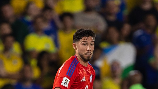 Sem garantias financeiras, Santos vê Independiente travar negociação de Felipe Loyola