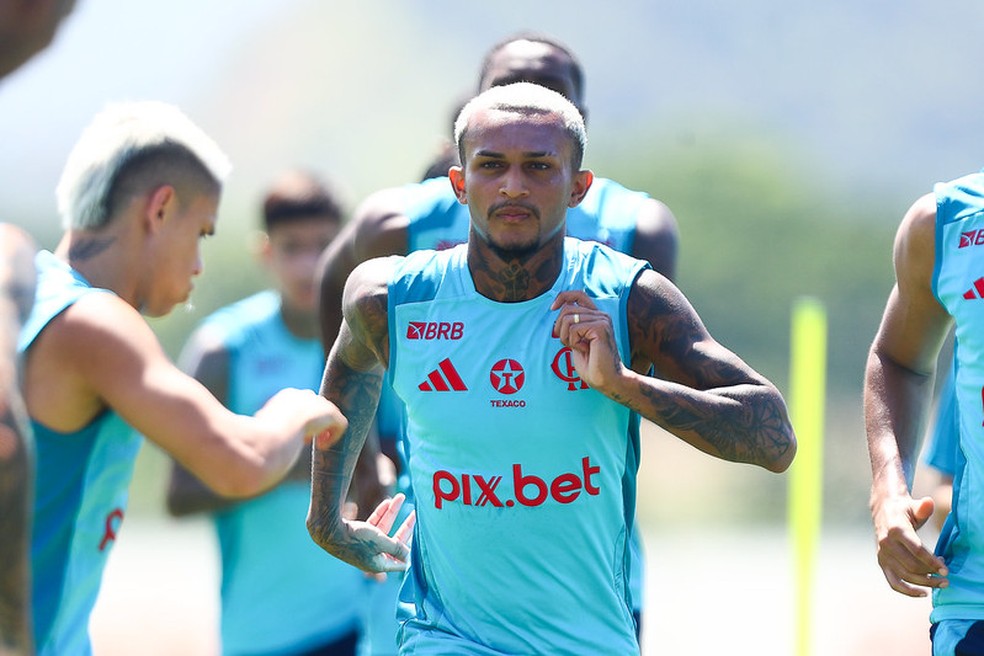 Wesley �, na avalia��o do Flamengo, o atleta que pode render mais dinheiro aos cofres  � Foto: Gilvan de Souza/Flamengo