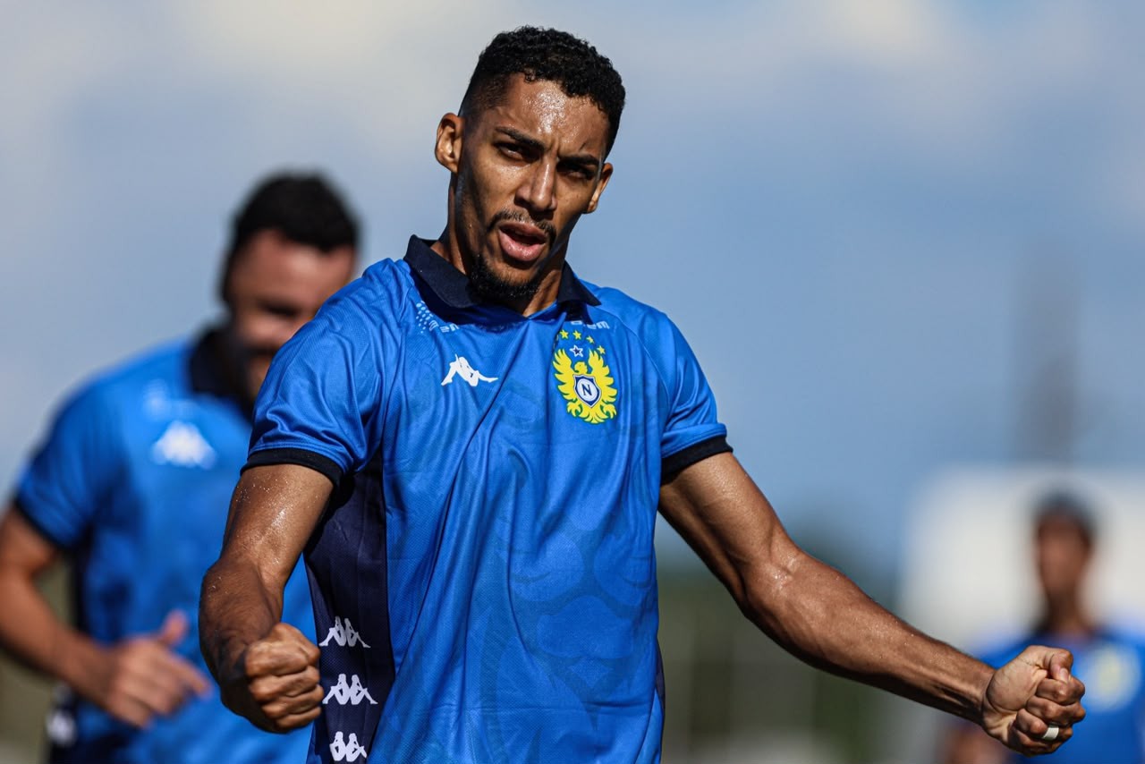 Rafa Marcos celebra classificação e foca: 