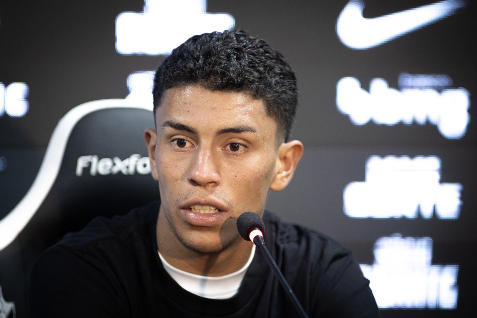 Vasco enfrenta Nova Iguaçu com time reserva no Carioca 2026