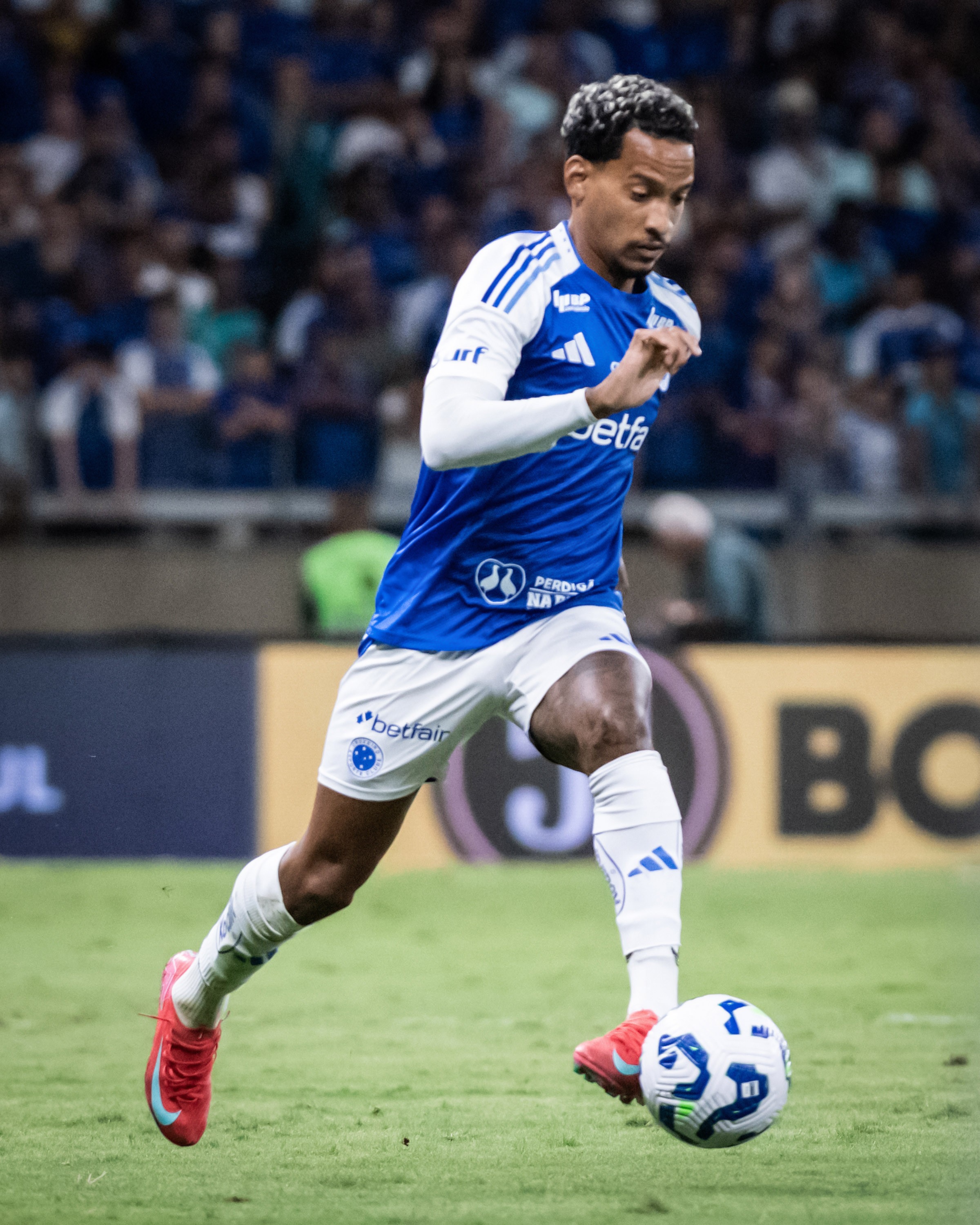 Veja como o Cruzeiro trata a renovação com Matheus Pereira