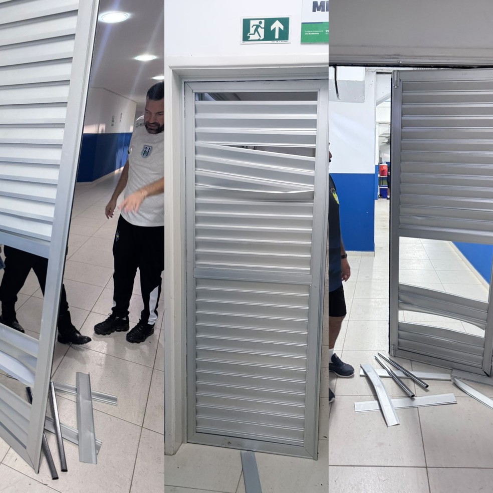 As portas do est&aacute;dio Carlos Zamith foram totalmente danificadas. &mdash; Foto: Divulga&ccedil;&atilde;o