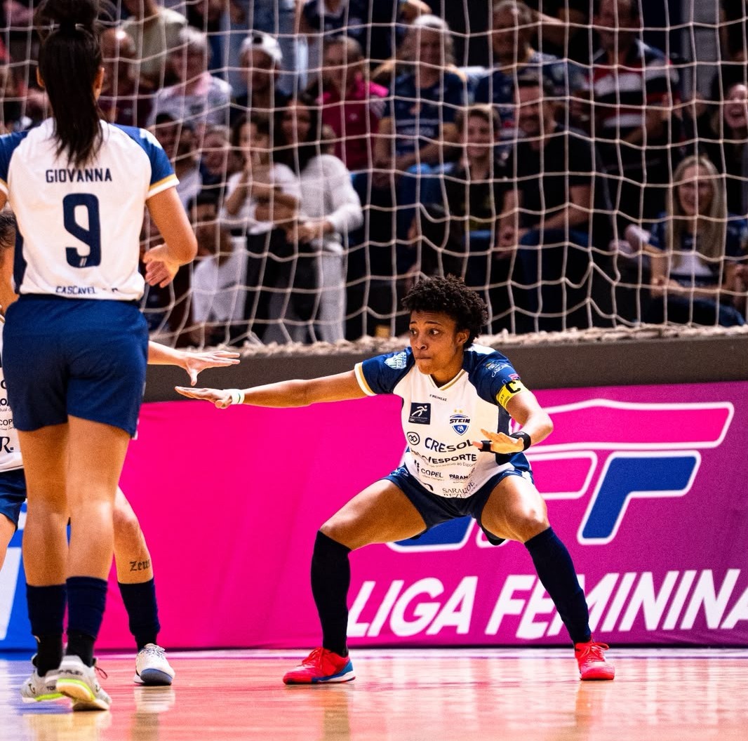 Stein Cascavel vence o Barateiro e se isola na liderança da Liga Feminina de Futsal