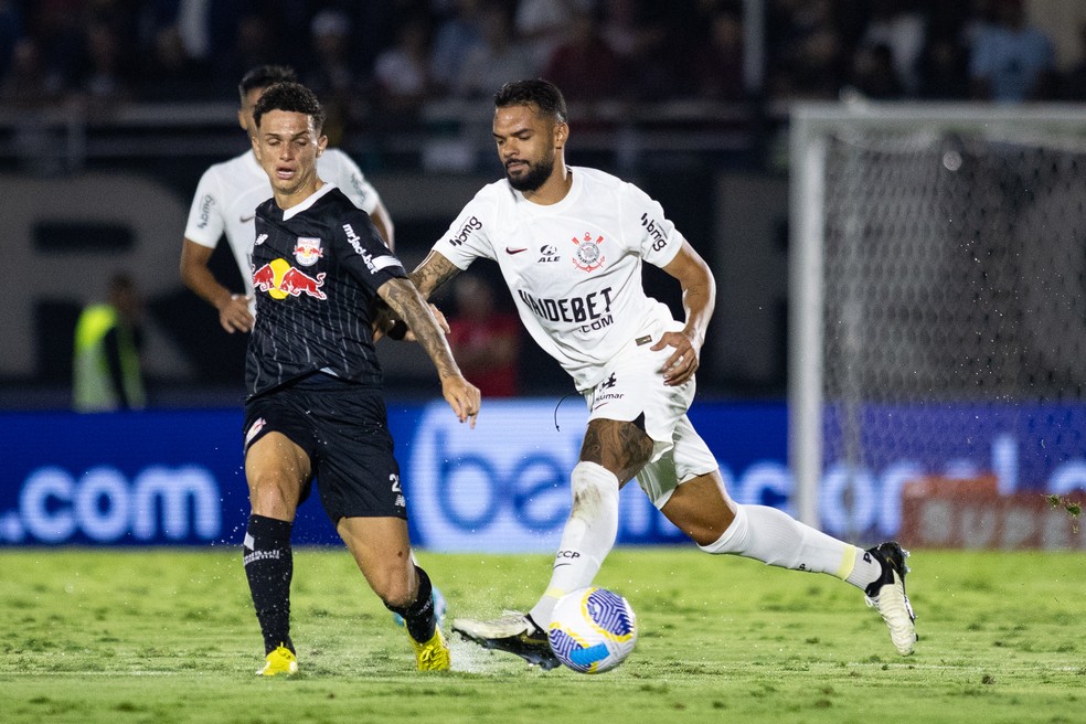 Corinthians pode encarar o Bragantino na Sul-Americana — Foto: Fabio Moreira Pinto/AGIF