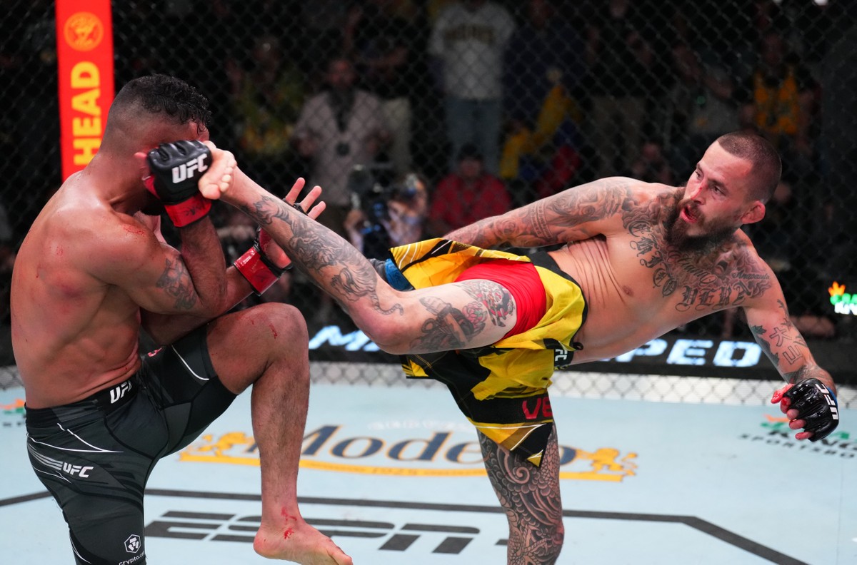 UFC Marlon Vera protagoniza luta eletrizante, castiga Rob Font e vence