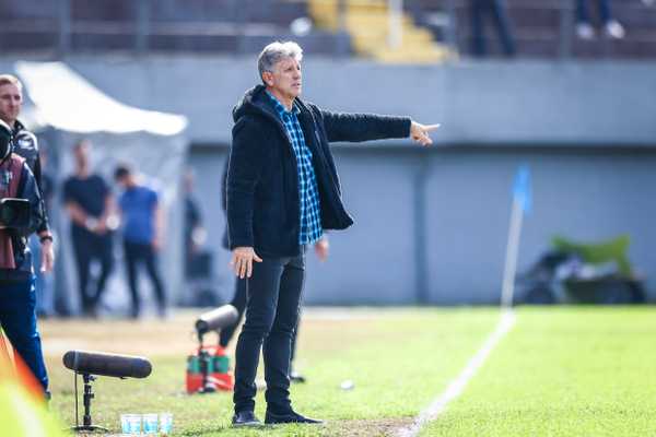 Grêmio busca reforços de peso e promete surpresas para a equipe.