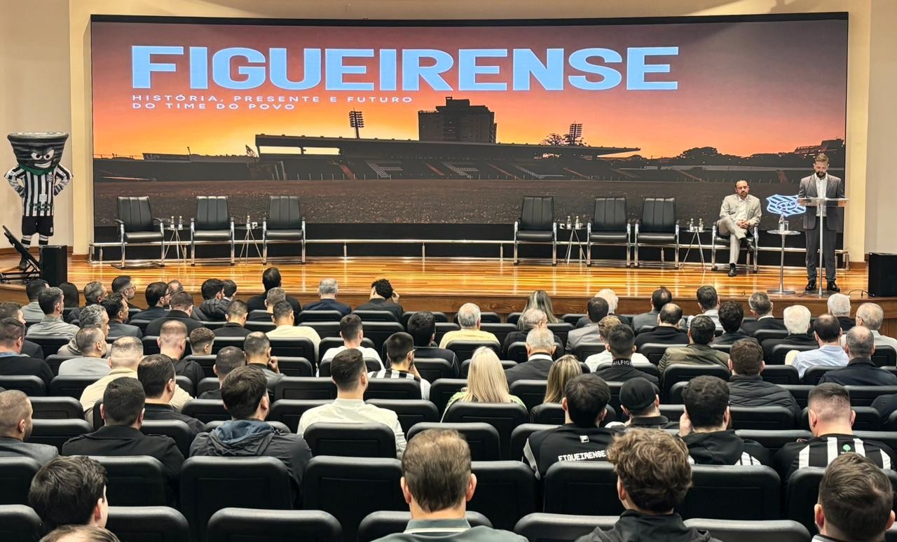 Figueirense anuncia projetos para base, comunicação e torcida