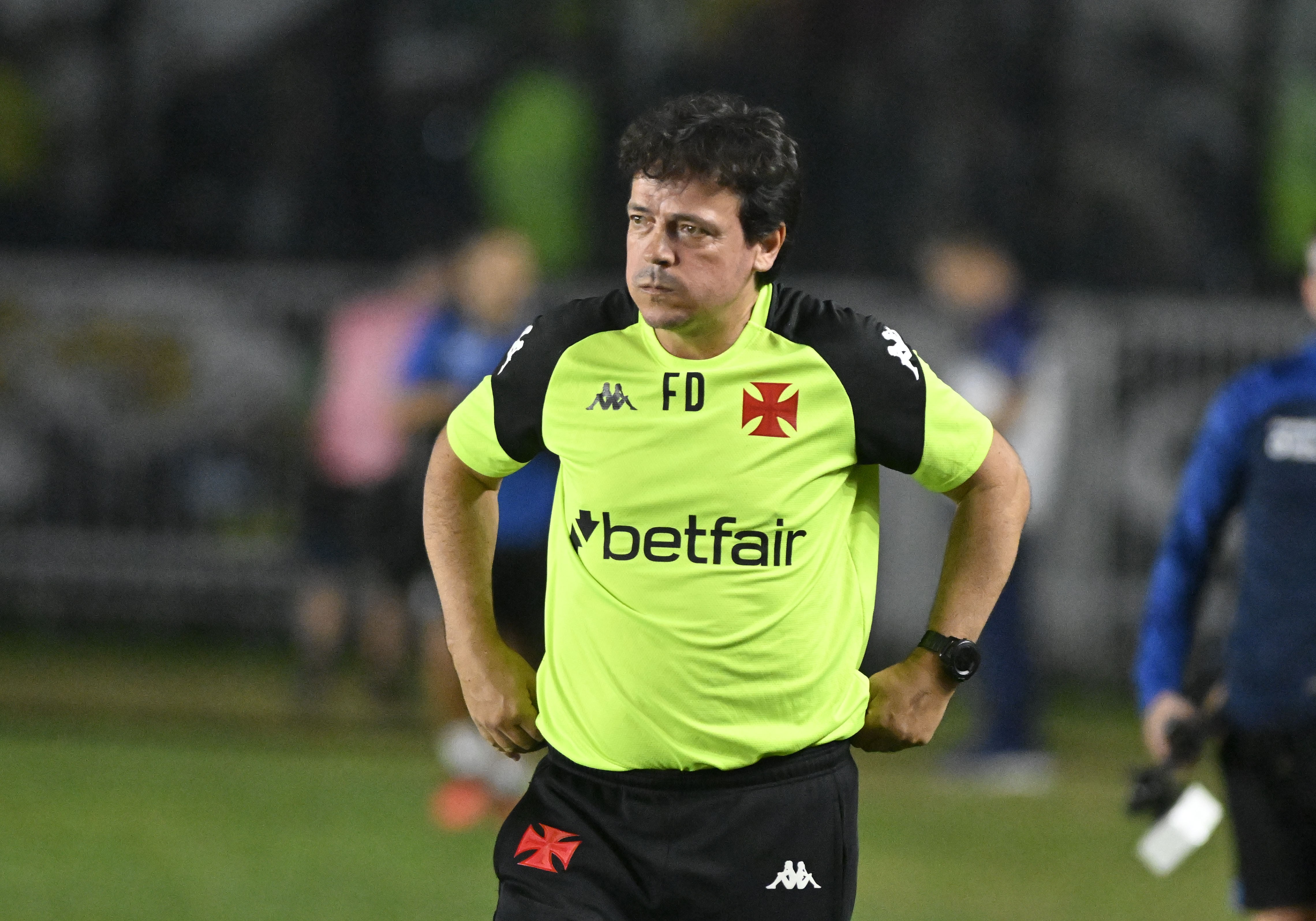 Escalação do Vasco: Diniz terá Coutinho e Jardim à disposição; veja o provável time contra o CSA