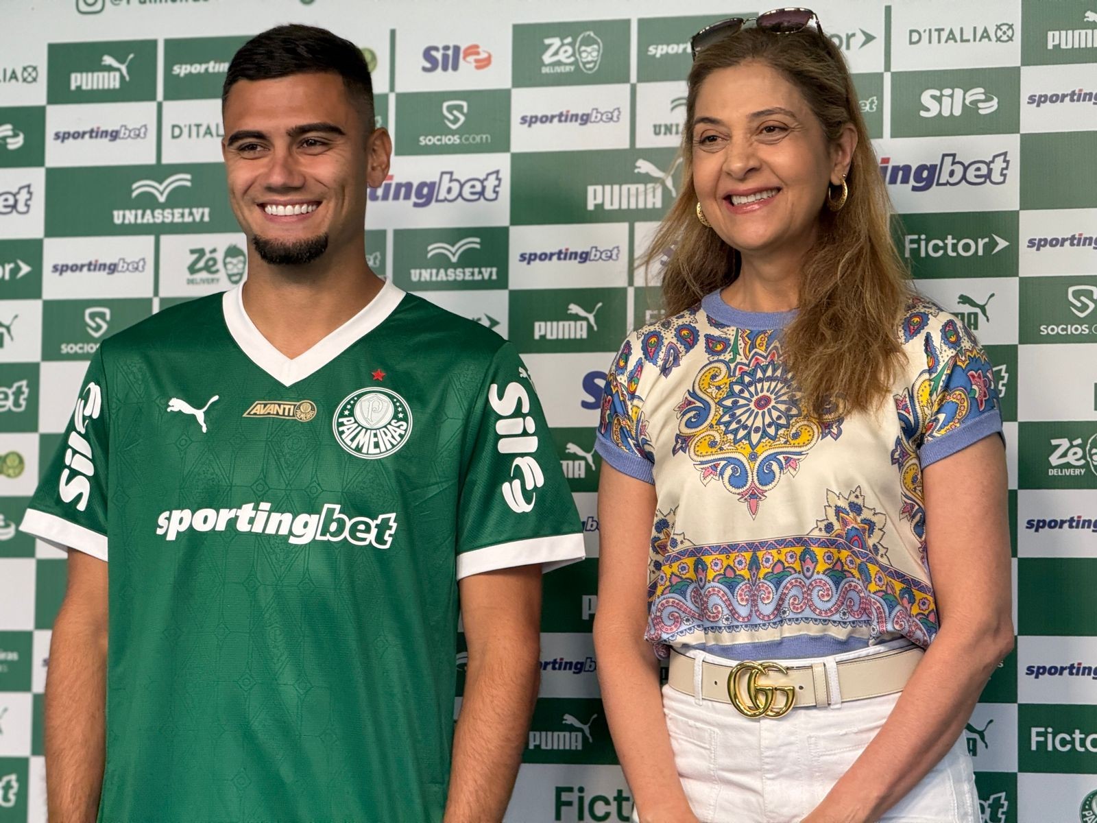 Palmeiras aciona mercado por reforços e busca contratações com 