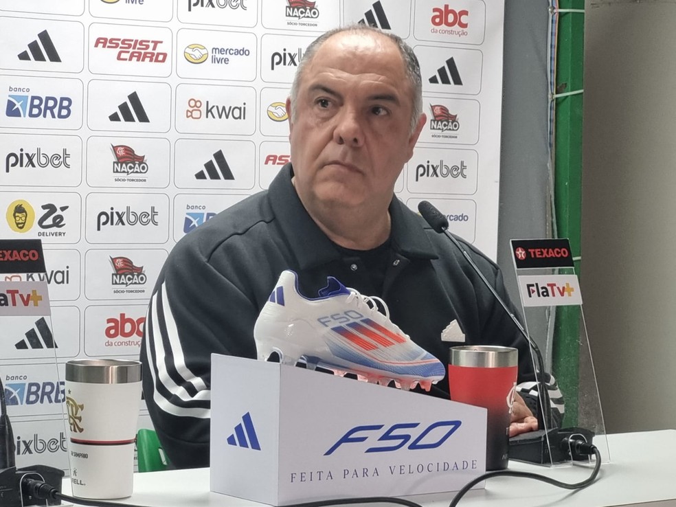 Vice de futebol do Flamengo, Marcos Braz, em entrevista ap�s jogo contra o Palmeiras � Foto: Thiago Lima