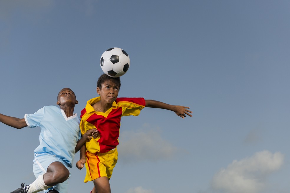 Parecidos? Teste físico aponta diferença entre jogador de rúgbi e atleta de  futebol americano, olympicchannel