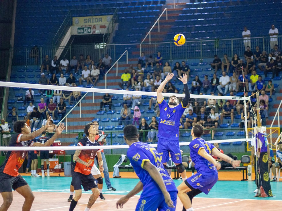 MOC Vôlei vence a sétima seguida e segue invicto na Superliga B — Foto: Thales Mendes