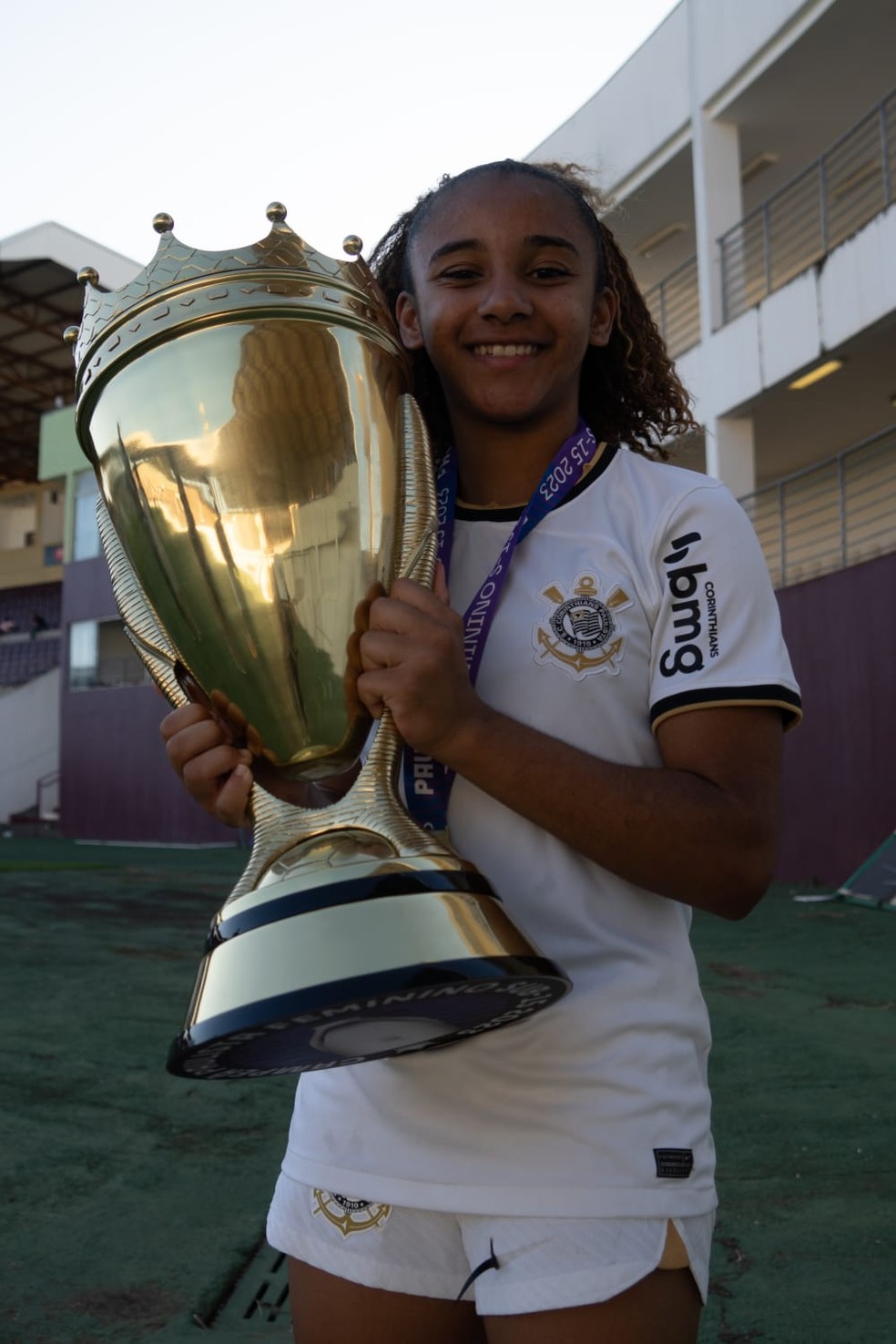 Elohá reforça a importância de jogar em um time que apoia o futebol feminino — Foto: Arquivo pessoal