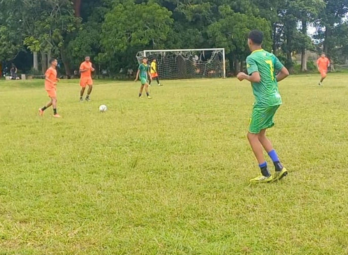 Curtinha: Independência faz 16 em time amador no primeiro amistoso em Rio Branco | futebol