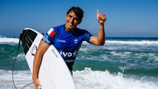 Conheça Leo Fioravanti, italiano que ultrapassou Italo Ferreira e virou número 1 do mundo da WSL