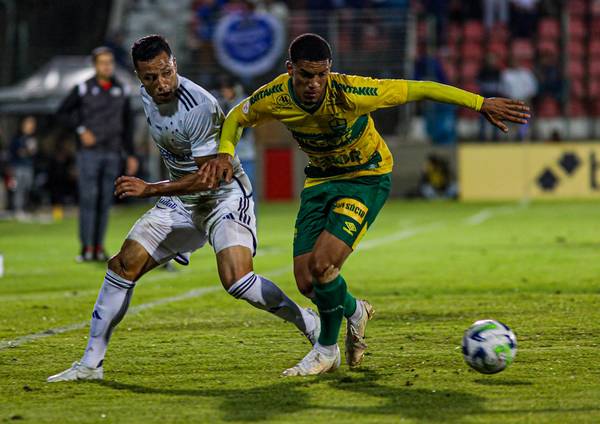 Cruzeiro venceu apenas dois dos sete concorrentes contra Z-4 em casa; veja desempenho geral