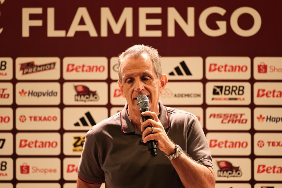 Bap, durante entrevista no Maracan� � Foto: Gilvan de Souza/Flamengo