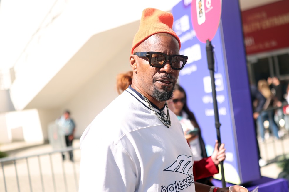 Jamie Foxx, superestrela de Hollywood, prestigia a estreia dos EUA na Copa do Mundo — Foto: Matt Winkelmeyer - FIFA/FIFA/Getty Images