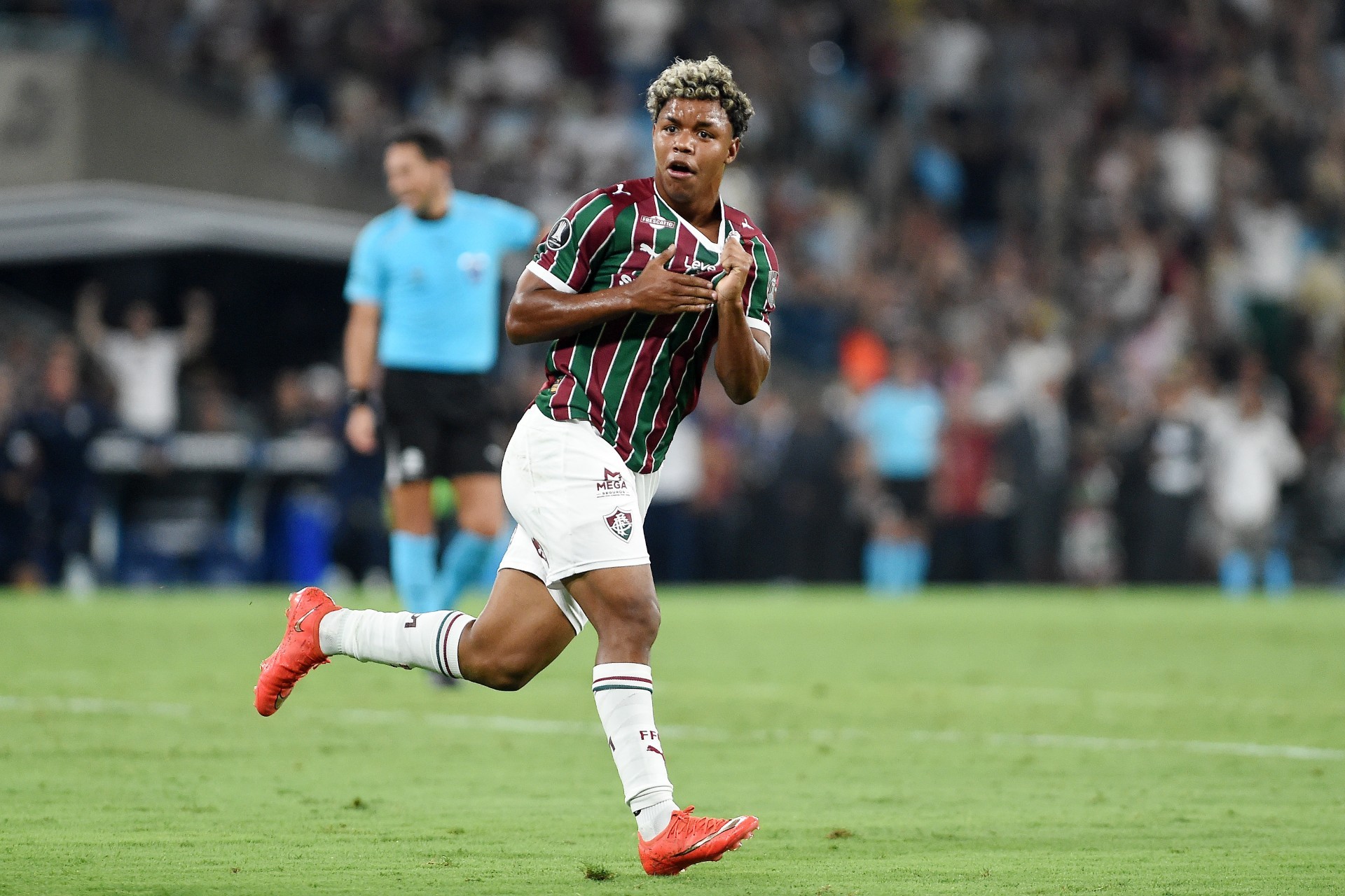 Moleque de Xerém, Wesley Natã faz gol da esperança para o Fluminense e recebe elogio: “Trabalhando muito”