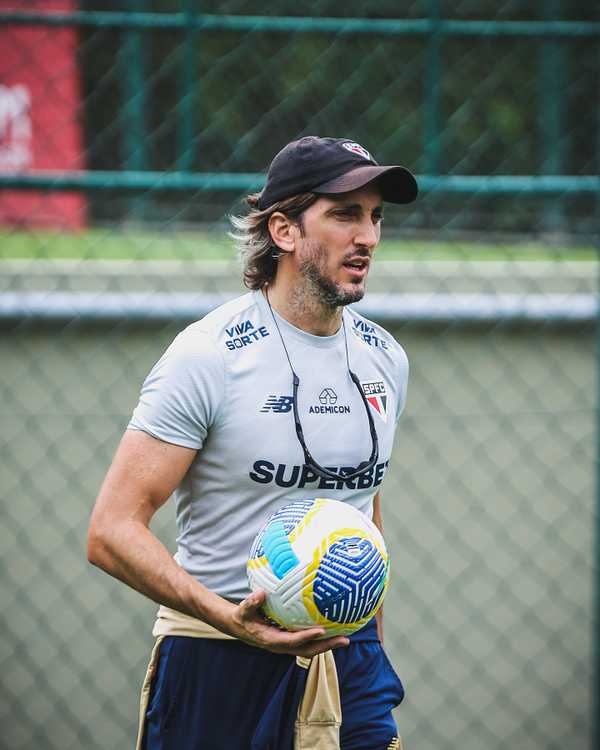 São Paulo enfrenta desafios na luta por uma posição no G-4 do Brasileirão