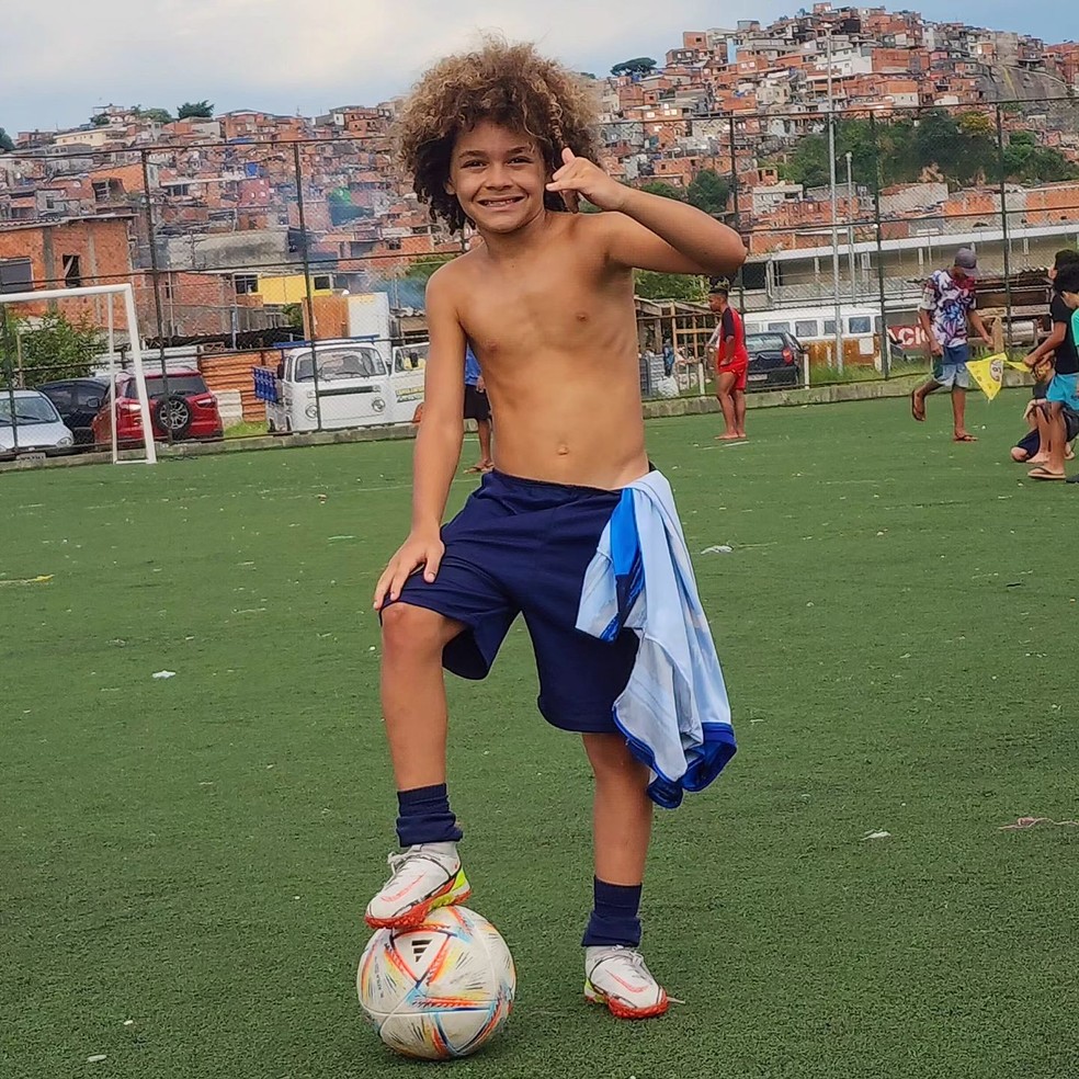 Flora está em transição do futsal para o futebol de campo — Foto: Reprodução