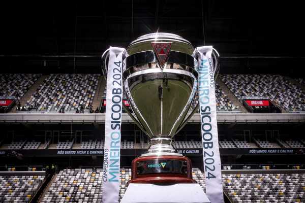 Atlético-MG derrota Cruzeiro e celebra 49ª conquista do Campeonato Mineiro.