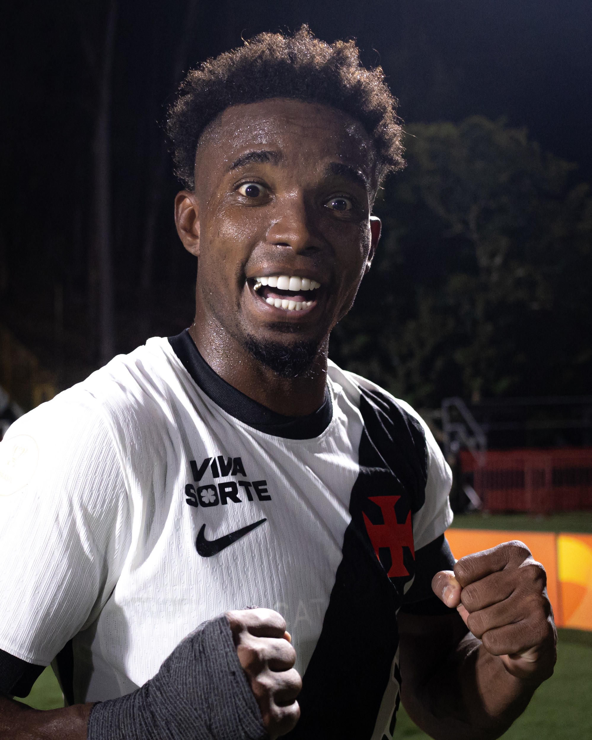 "Principal motivo foi a falta de respeito deles", diz Thiago Mendes sobre classificação do Vasco