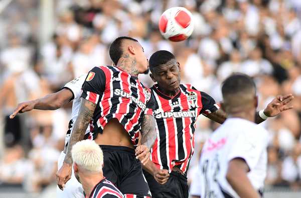 Desempenho decepcionante de Luciano e Rafael resulta em derrota do São Paulo